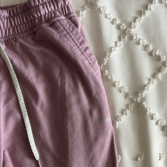 Leg3Nd Lilac Joggers - Picture 3 of 8